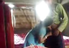Mamá se masturba en lugar de ver videos porno de panama la limpieza